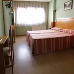卡巴杨酒店 2*