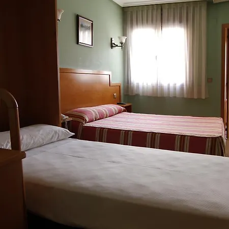 Carbayon 2* Οβιέδο