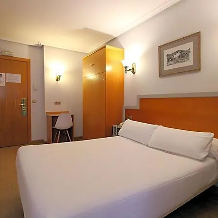 Carbayon Hotel
