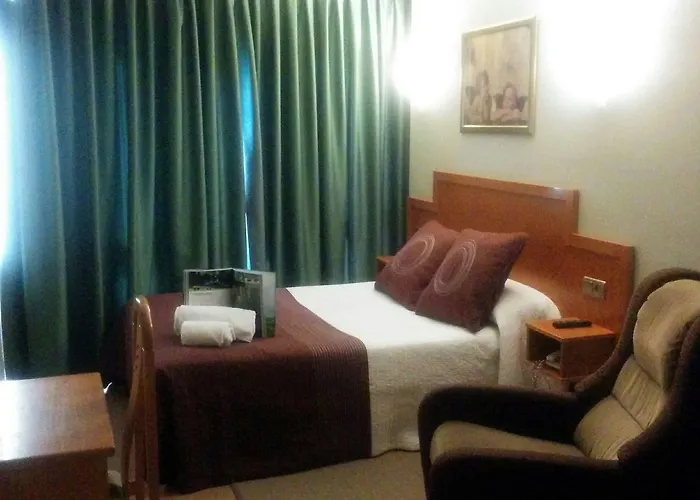 Carbayon 호텔 오비에도